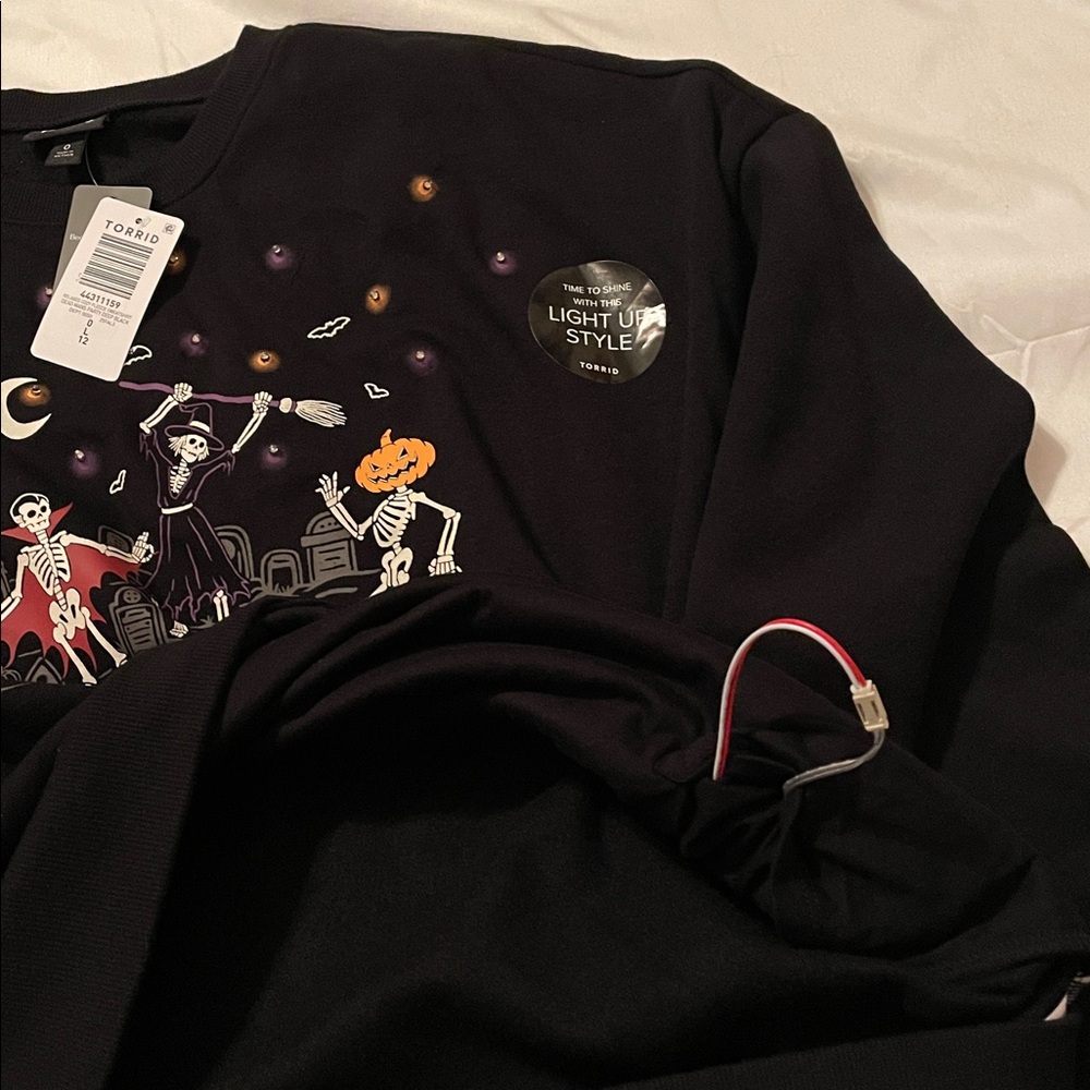 Relaxed Cozy Fleece Sweatshirt - Picture 6 of 7